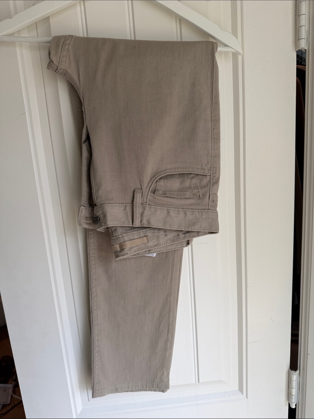 The Traveler Men's Khaki Linen Slim Fit Pants Banana Republic